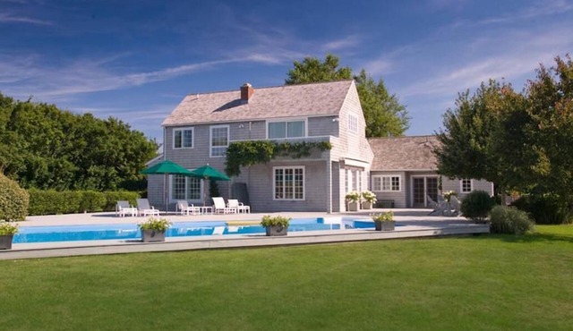 Remarkable Bridgehampton Beach estate just minutes to private beach access