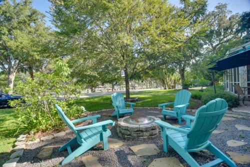 Riverfront Getaway w/Hot Tub & Game Room!