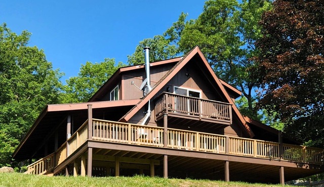Roundhead Mountain Lodge