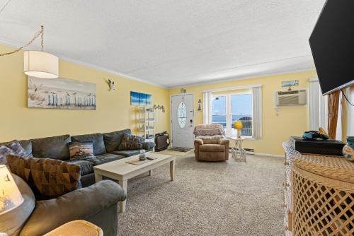 Scenic North Wildwood Condo with Inlet Views and Beach Nearby