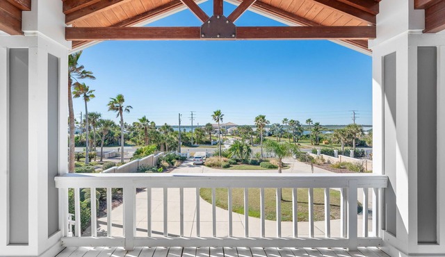 Seaside Splendor, The pinnacle of luxury. Brand New Oceanfront Rental