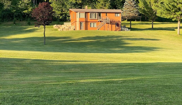 Secluded, Romantic, Family Friendly and Cozy, Last House in the Valley.