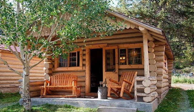 Silver Gate Lodging