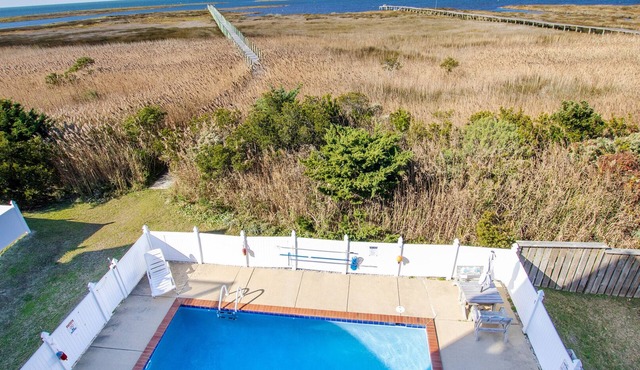 Soundfront, Shared Dock and Pier, Elevator, Private Pool, Hot Tub