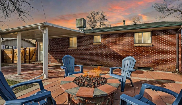 Spacious 4BR Home w/Game Room, Fire Pit, & Fully Fenced Yard