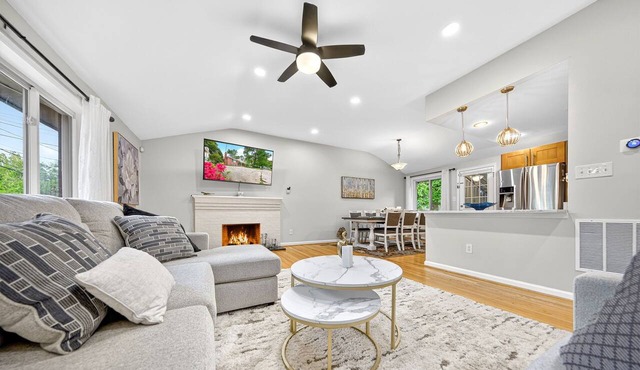 Spacious 5BR/3 full BR Radiant Home 2 minutes from MGM/NAtional Harbor