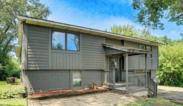 Steps to Park & Pond! Stillwater Home on 3.5 Acres