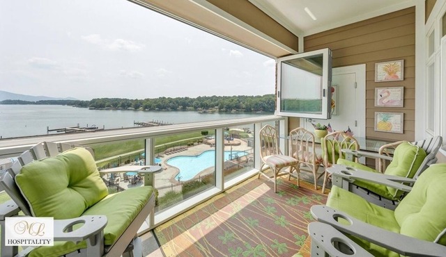 Stunning lake view Mariners Landing The Pointe