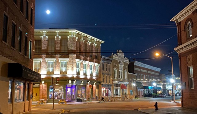 The Drinking Gourd: Stunning Penthouse in Historic Downtown Cambridge