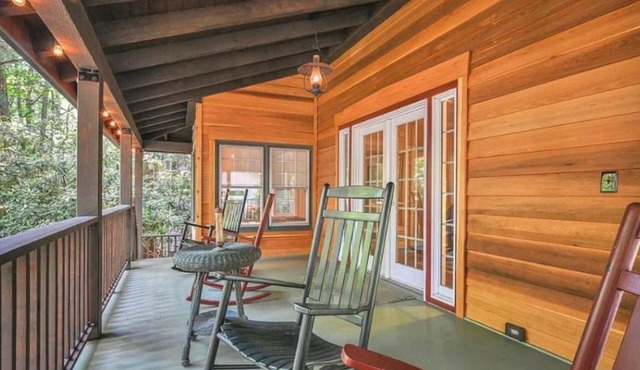 ​The Happy Cottage! Mt. Gretna trails + AC