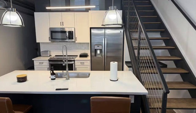 The Haven Reserve- Luxury Atlanta Skyline Loft
