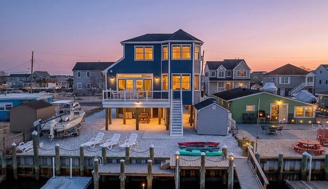Waterfront! Newly Built 3br Casa Del Pescatore