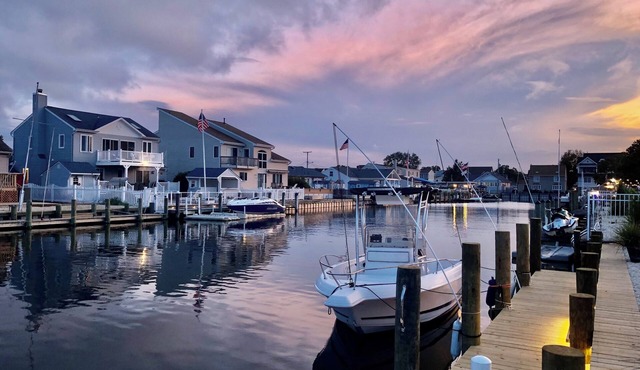 Waterfront Lagoon Retreat – Home with Private Dock and Pool, Bring Your Boat!