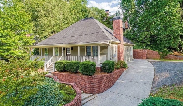 World Cup Oasis - adorable 3-bedroom house in idyllic Atlanta neighborhood