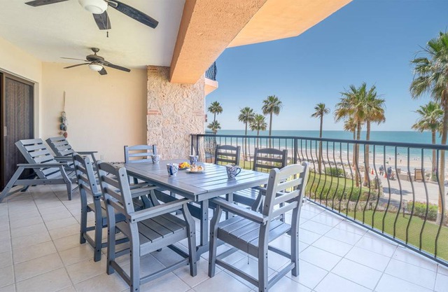 134 m² Condo ∙ 2 bedrooms ∙ 6 guests