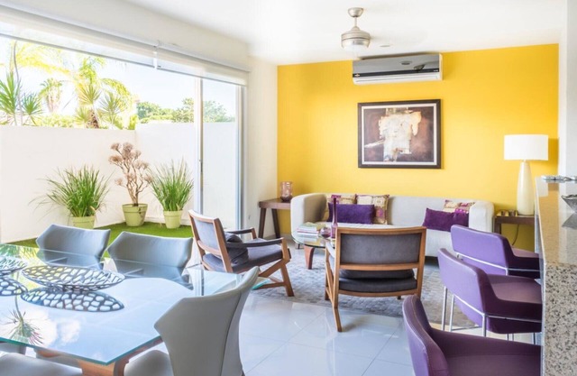 2BR Apartment-Pool & jacuzzi