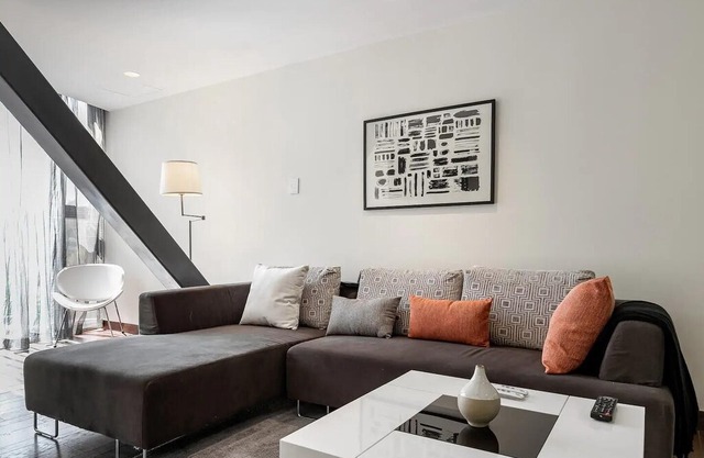 Modern 1-Bedroom Apartment in Santa Fe neighborhood