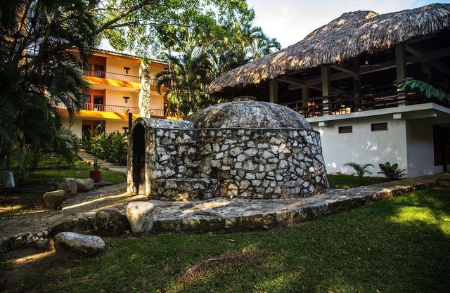 Plaza Palenque Hotel & Convention Center