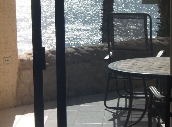 Spectacular Ocean Front Condo in Misiones in Cabo San Lucas!