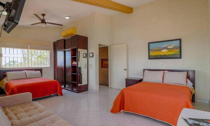 Balcones de Loma Linda House | 130 m² House ∙ 1 bedroom ∙ 5 guests