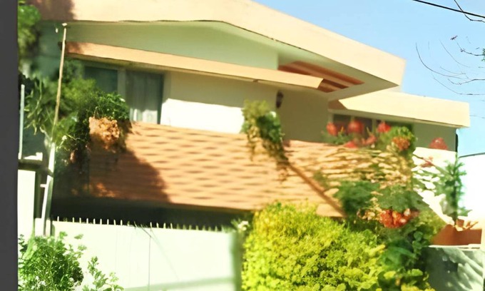 Chapalita Bed & Breakfast | 1322 m² Bed and breakfast ∙ 6 bedrooms ∙ 12 guests