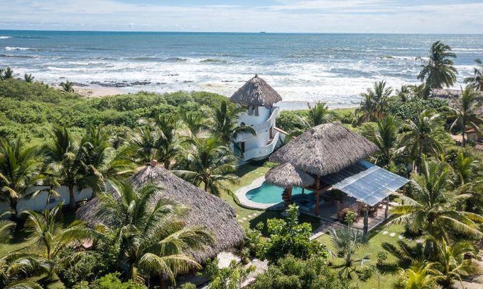 Troncones Resort | 18 m² Resort ∙ 10 bedrooms ∙ 23 guests