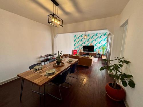 Hipodromo Condesa Apartment | 2 br vintage apartment in Condesa