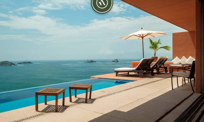 Ixtapa House | 300 m² House ∙ 4 bedrooms ∙ 16 guests