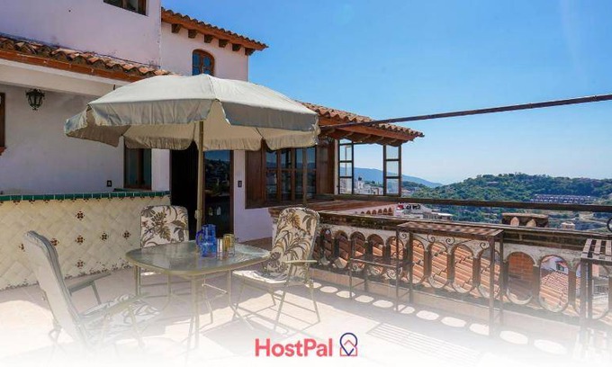 Taxco House | 400 m² House ∙ 3 bedrooms ∙ 6 guests