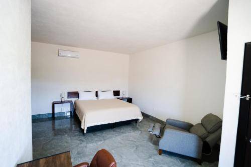 San Quintin Hotel | 48 m² Hotel ∙ 7 guests