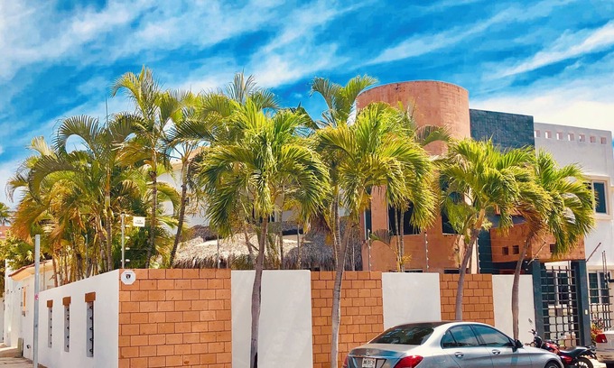 Diaz Ordaz House | 6 BRM VILLA IN THE HEART OF PUERTO VALLARTA, steps from restaurants and shops!