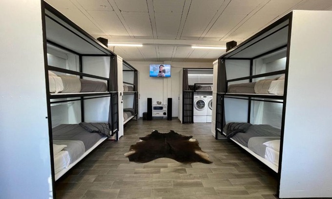 Reforma House | A Small But Spacious Bunkhouse