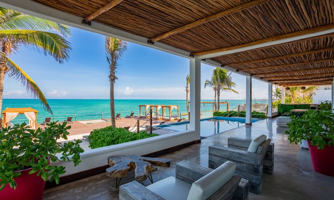Isla Blanca Villa | Beach Front Villa, pool, mainland accessible by car.