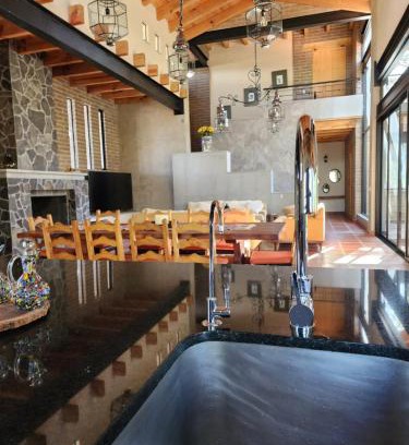 Tapalpa Ski Chalet | Cabaña del Bosque Tapalpa Country Club L7M15 QueridaEstancia