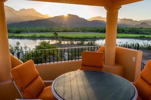 Nopolo House | Casa Encantada