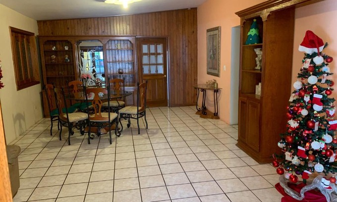 Guaymas House | Casa Grande Petrolera Inn