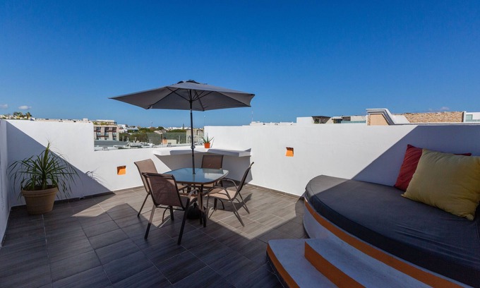 Downtown Apartment | CENTRAL & LOVELY 1BD APARTMENT