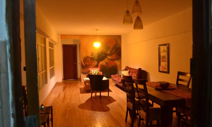 Historic Center Apartment | Dep Mural Artístico