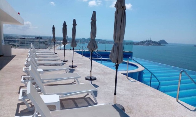 Mazatlan Condo | Departamento en el malecón, Torre Central 102