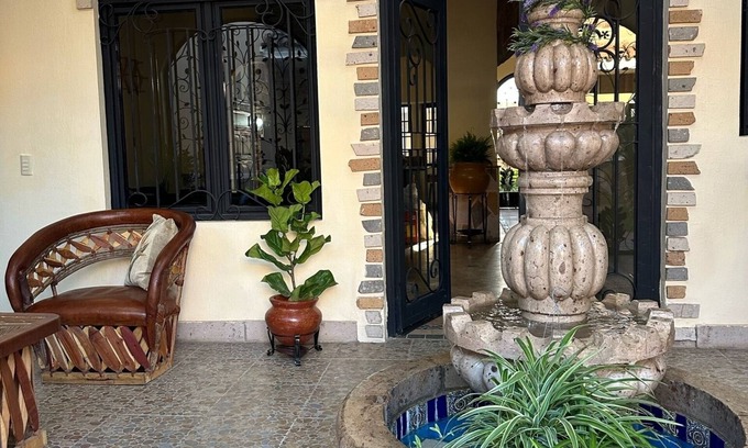 Zapotlanejo House | Entire Colonial Home with Private Parking - 6 min drive to Centro