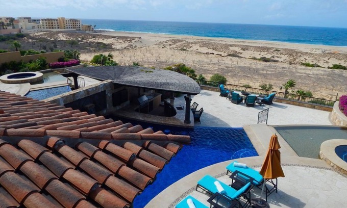 Sunset Beach House | Exclusive Luxury Cabo Home