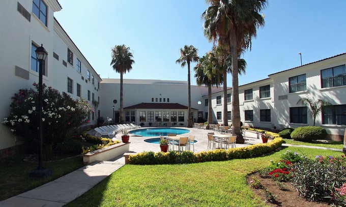 Saltillo Hotel | Fiesta Inn Saltillo