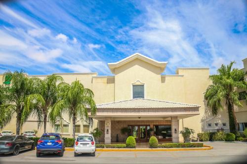 Torreon Hotel | Fresno Galerias