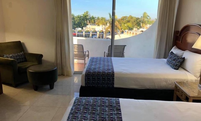 Zona Dorada Hotel | HOTEL ZONA DORADA SUITES