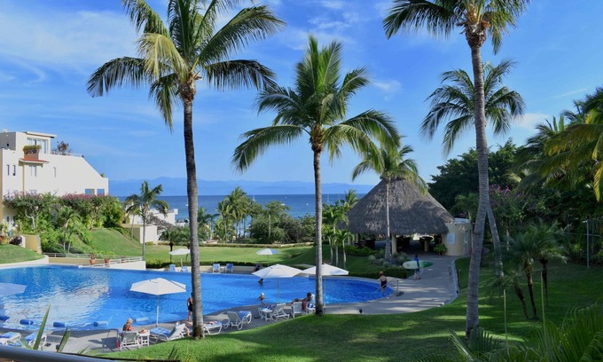 Punta de Mita Condo | La Casa Cielo surfing home