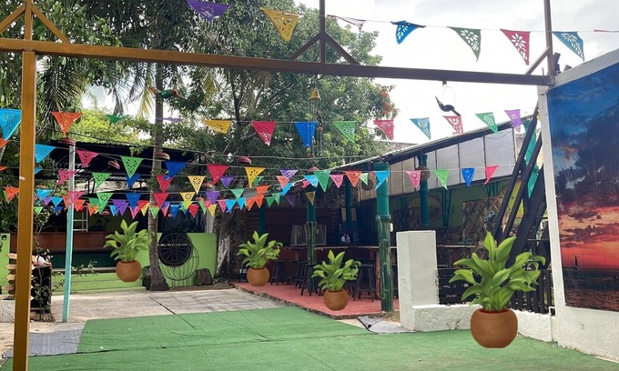 Campeche Hostel | La Casa de la 12 Hostel Bajo Costo