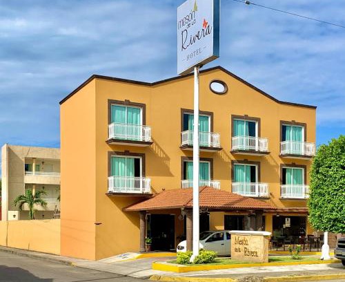 San Juan Bautista Tuxtepec Hotel | MESÓN DE LA RIVERA
