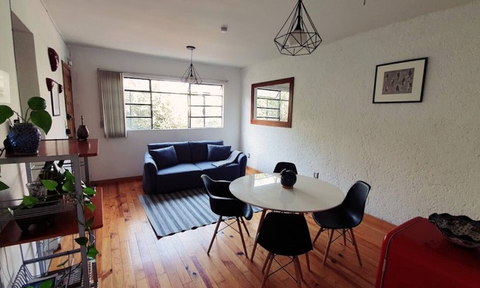 Colonia Roma Apartment | Modern Apartment in the heart of Roma Norte