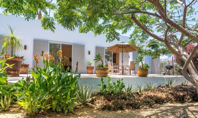 Todos Santos House | Modern Guest House at the Sand