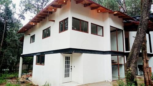 Valle de Bravo Apartment | New house in the forest